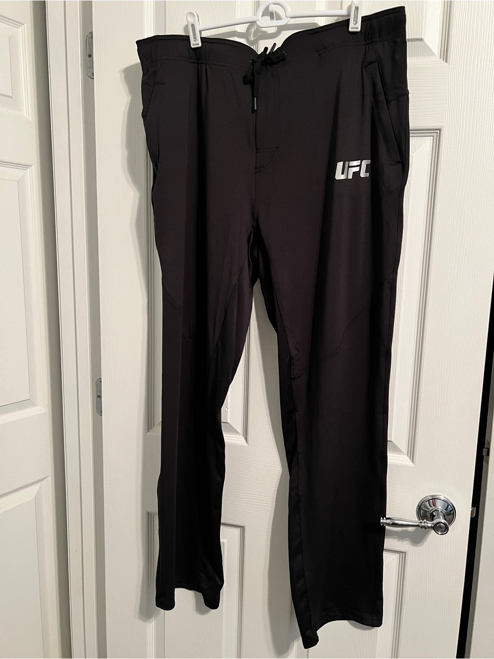 NWT UFC Black Men's Training Joggers with Logo
